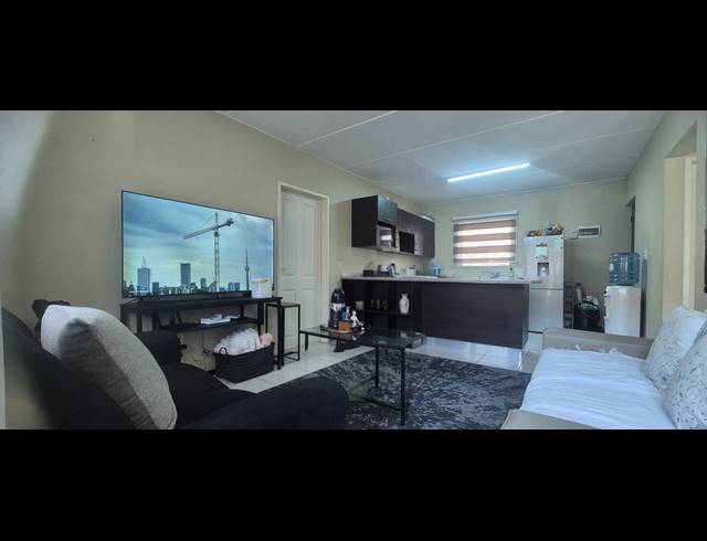 2 BEDROOM APARTMENT FOR SALE IN HONEYPARK